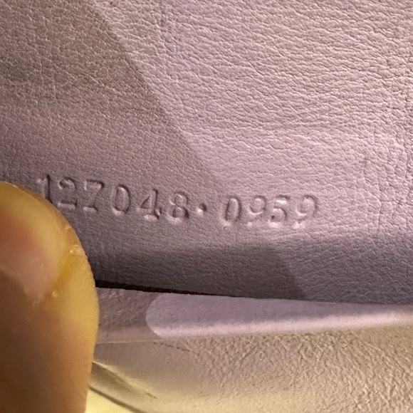 GUCCI monogram key holder in purple - Picture 10 of 17